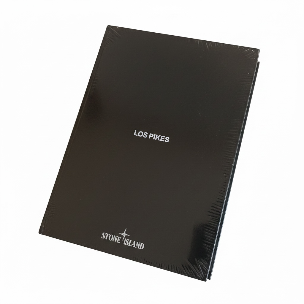 Los Pikes: Stone Island Book